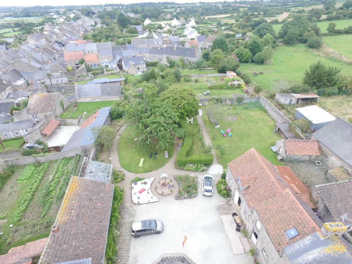 La Tourelle En Normandie Saint-Pierre-Église 外观 照片