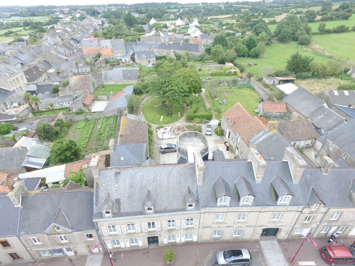 La Tourelle En Normandie Saint-Pierre-Église 外观 照片